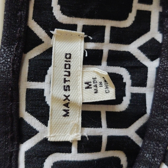 Max Studio | Geometric Blouse w/ Bell Sleeves - Picture 3 of 3